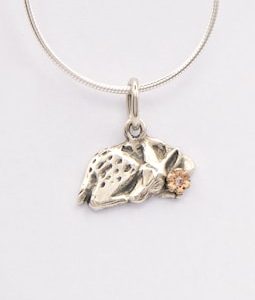 Sleeping Fawn Charm in Silver with 9k Gold Flower & Zircon