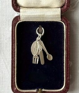 Vintage sterling silver cutlery knife, fork, spoon charm pendant 1970s